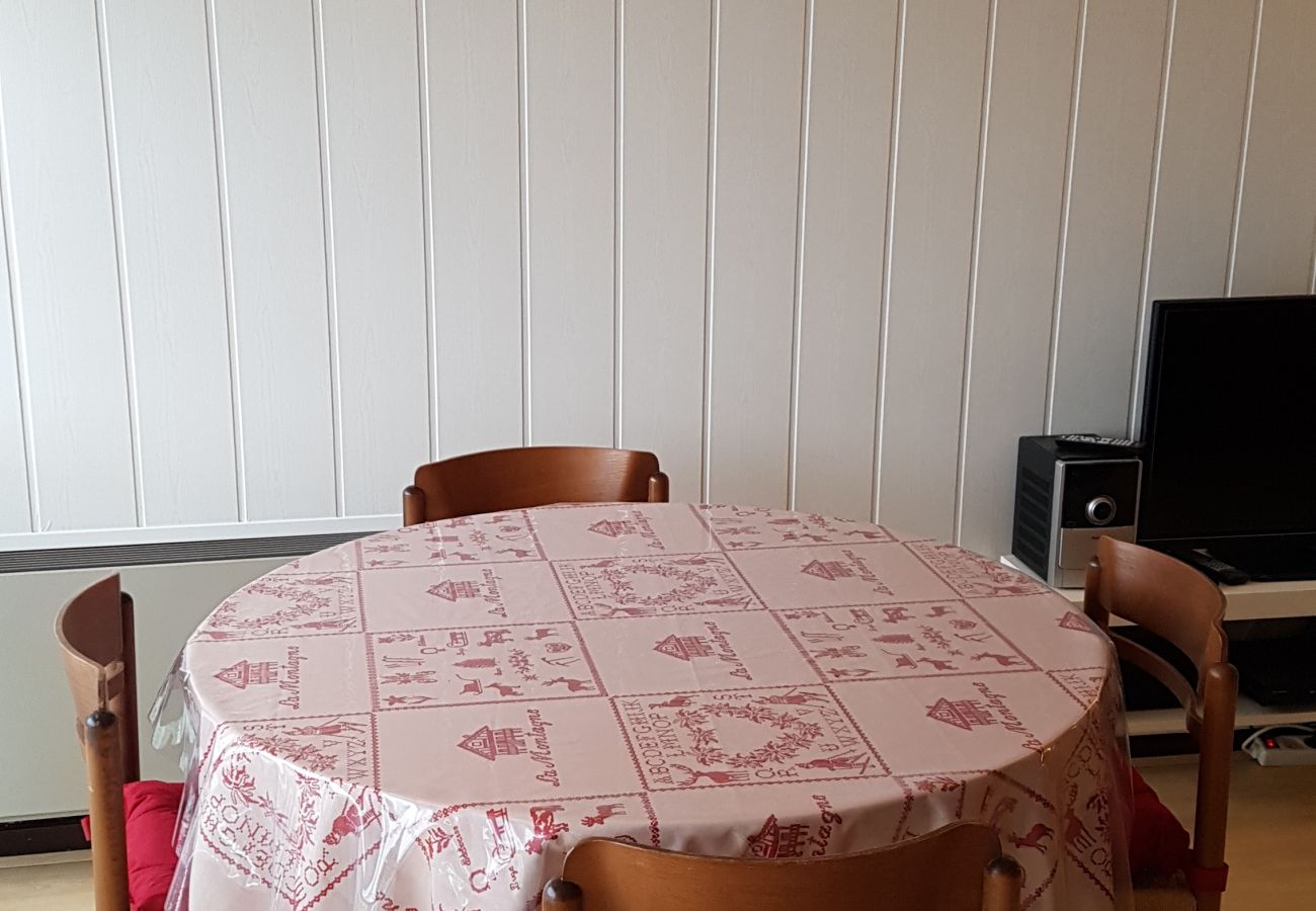 Appartement à Métabief - METABIEF -  BEAUSOLEIL - Beau Séjour Appartement 4 Pers -   APPA BBSJ045