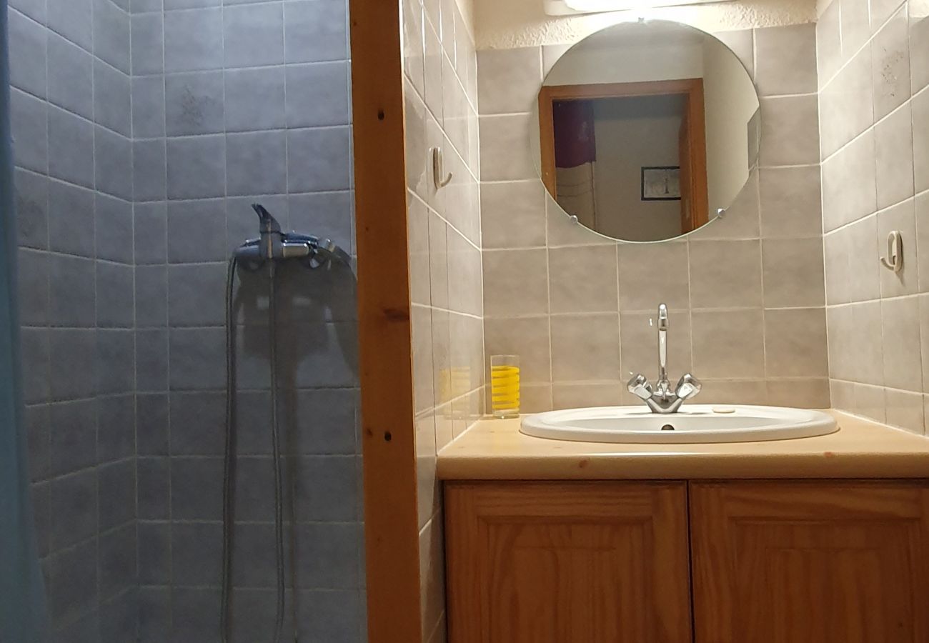 Appartement à Métabief - METABIEF - BEAUSOLEIL - Front des Pistes Appartement 6 Personnes -   APPA BFP 105C