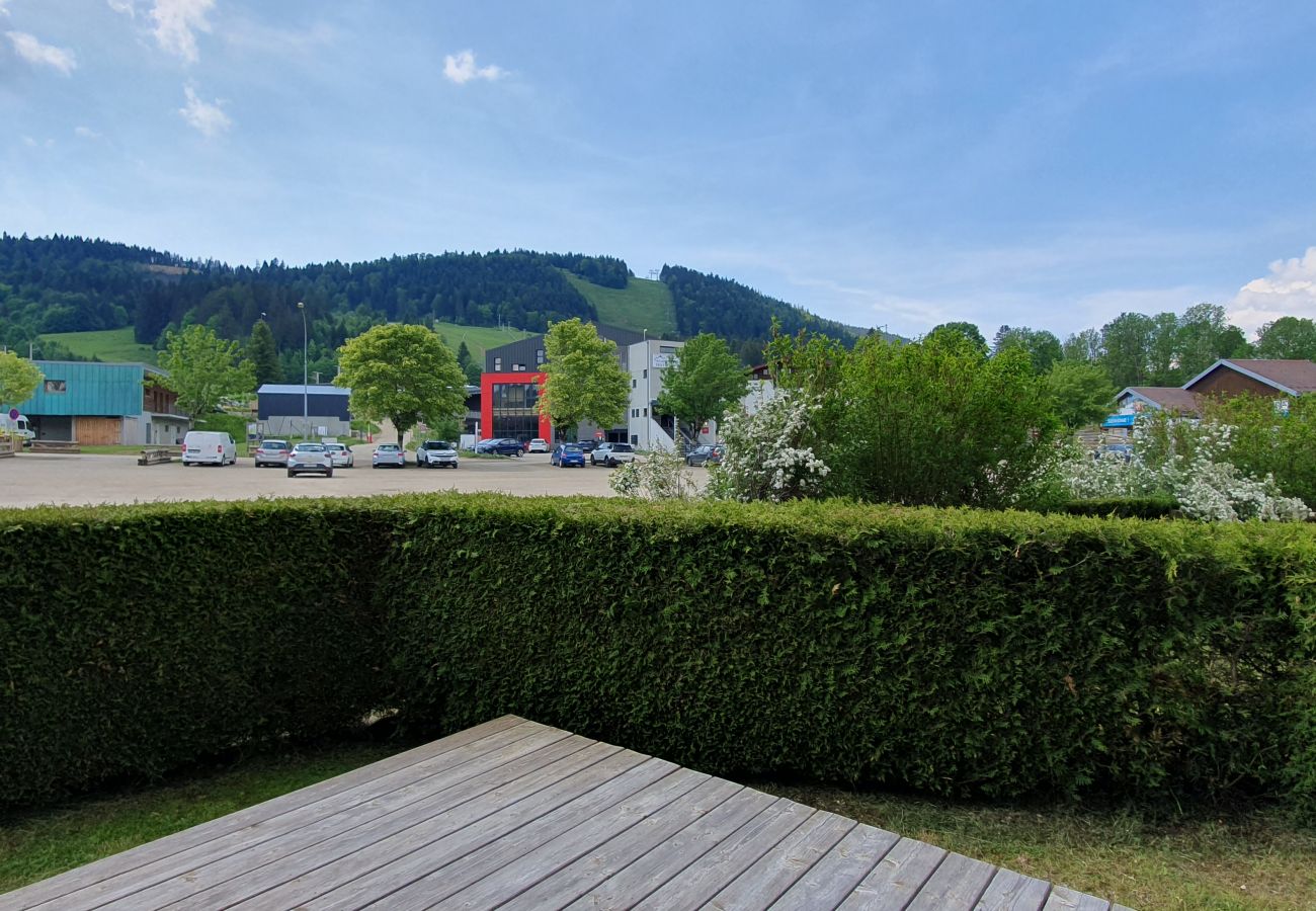 Appartement à Métabief - METABIEF - BEAUSOLEIL - Front des Pistes Appartement 6 Personnes -   APPA BFP 105C