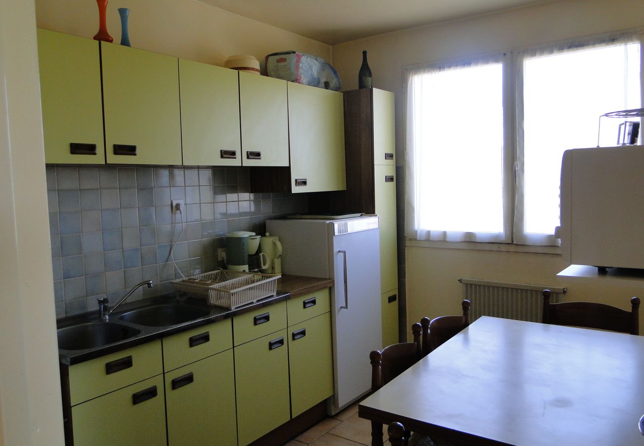 Appartement à Métabief - METABIEF - GENEVRIERS - Bât Les Fougères 6 Personnes -   APPA GFOUG 04