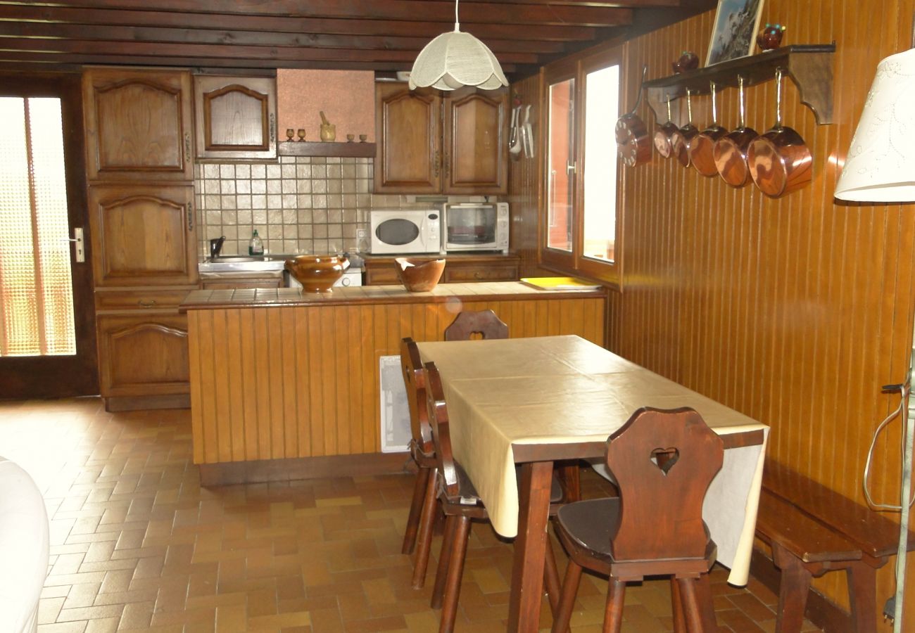 Chalet à Longevilles-Mont-d´Or -  LONGEVILLES MONT D'OR - CHALETS 6 Personnes
