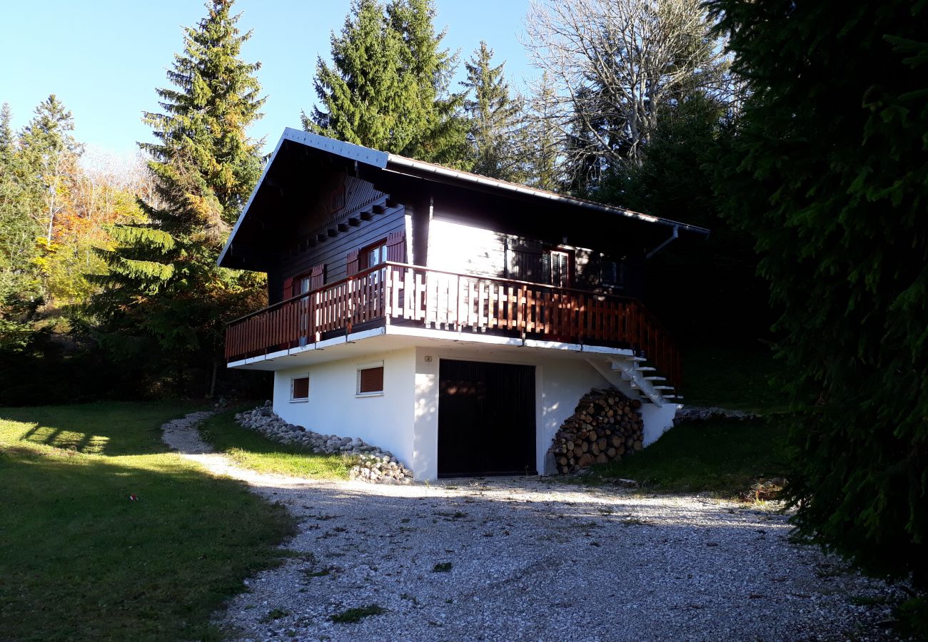 Chalet à Longevilles-Mont-d´Or -  LONGEVILLES MONT D'OR - CHALETS 6 Personnes