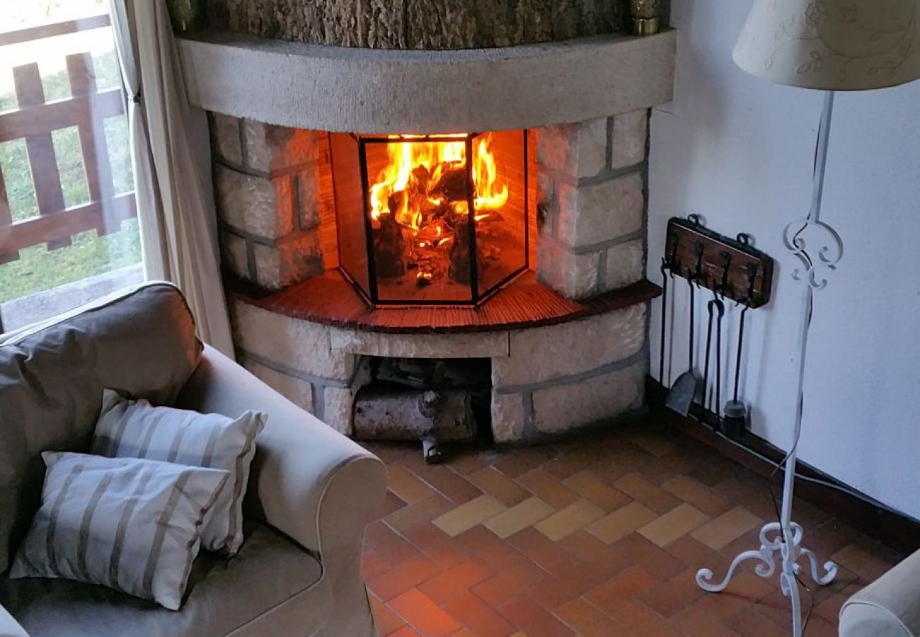 Chalet à Longevilles-Mont-d´Or -  LONGEVILLES MONT D'OR - CHALETS 6 Personnes