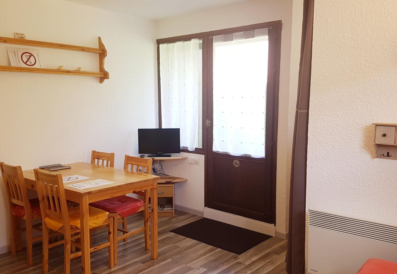 Appartement à Métabief - METABIEF - BEAUSOLEIL - Montana Appartement 4 Pers -   APPA BMON 1213