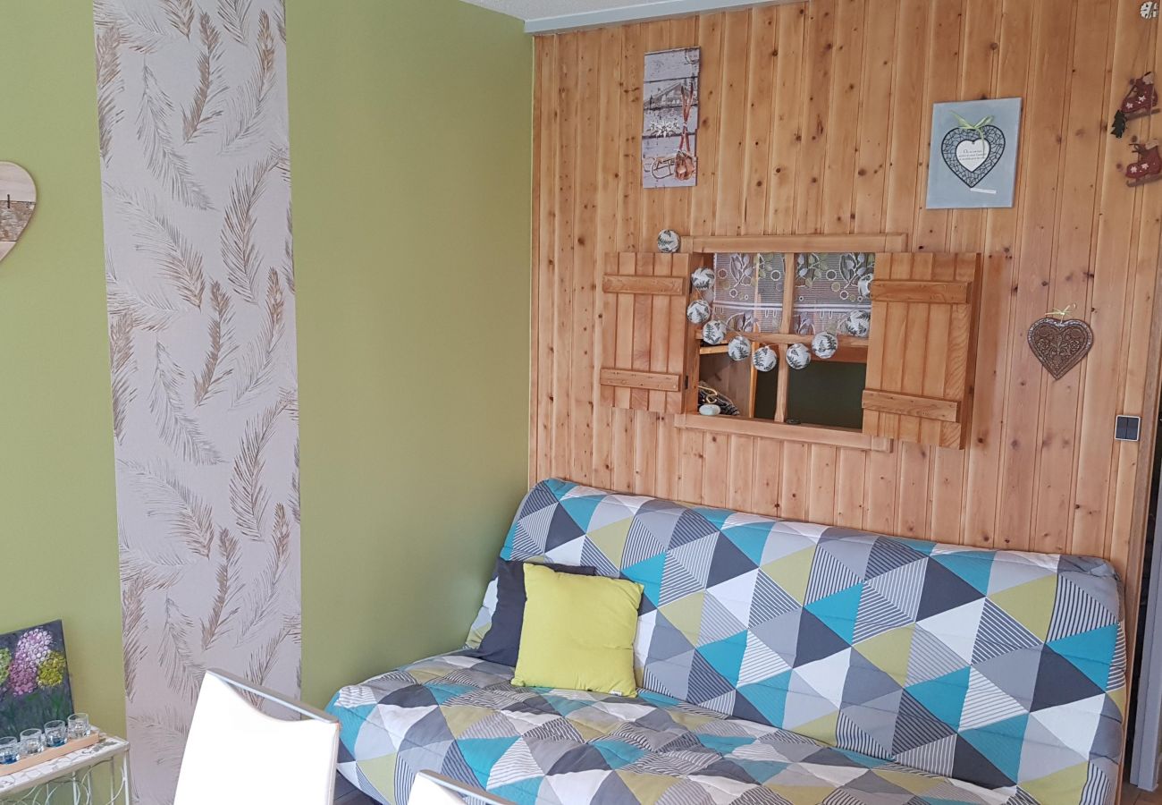 Appartement à Métabief - METABIEF - BEAUSOLEIL - Campagnarde Appartement 5 personnes -   APPA BCAMP 45