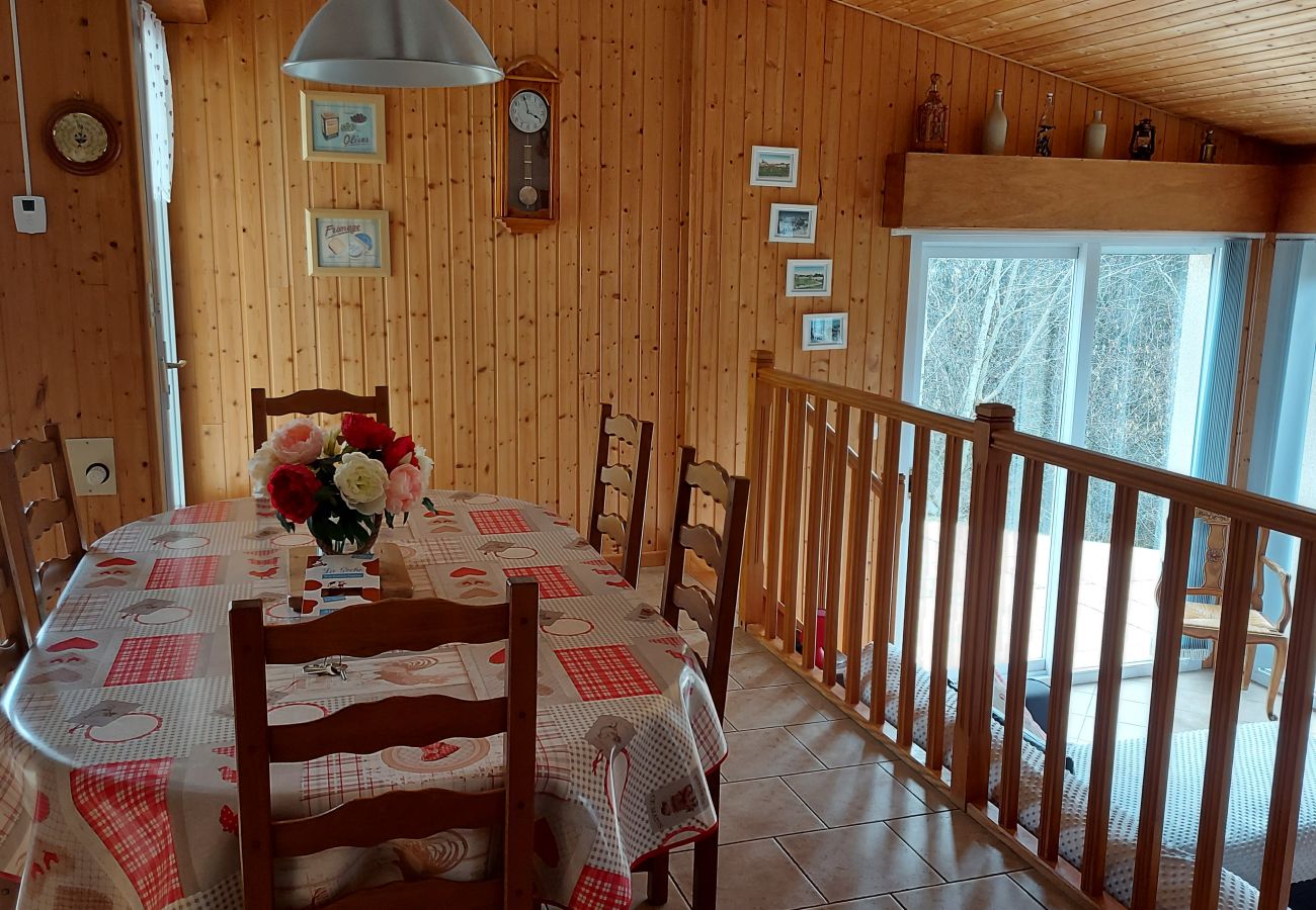 Chalet à Les Hôpitaux-Neufs - LES HOPITAUX NEUFS - MAISON 8 personnes - MAIS HNCO12 