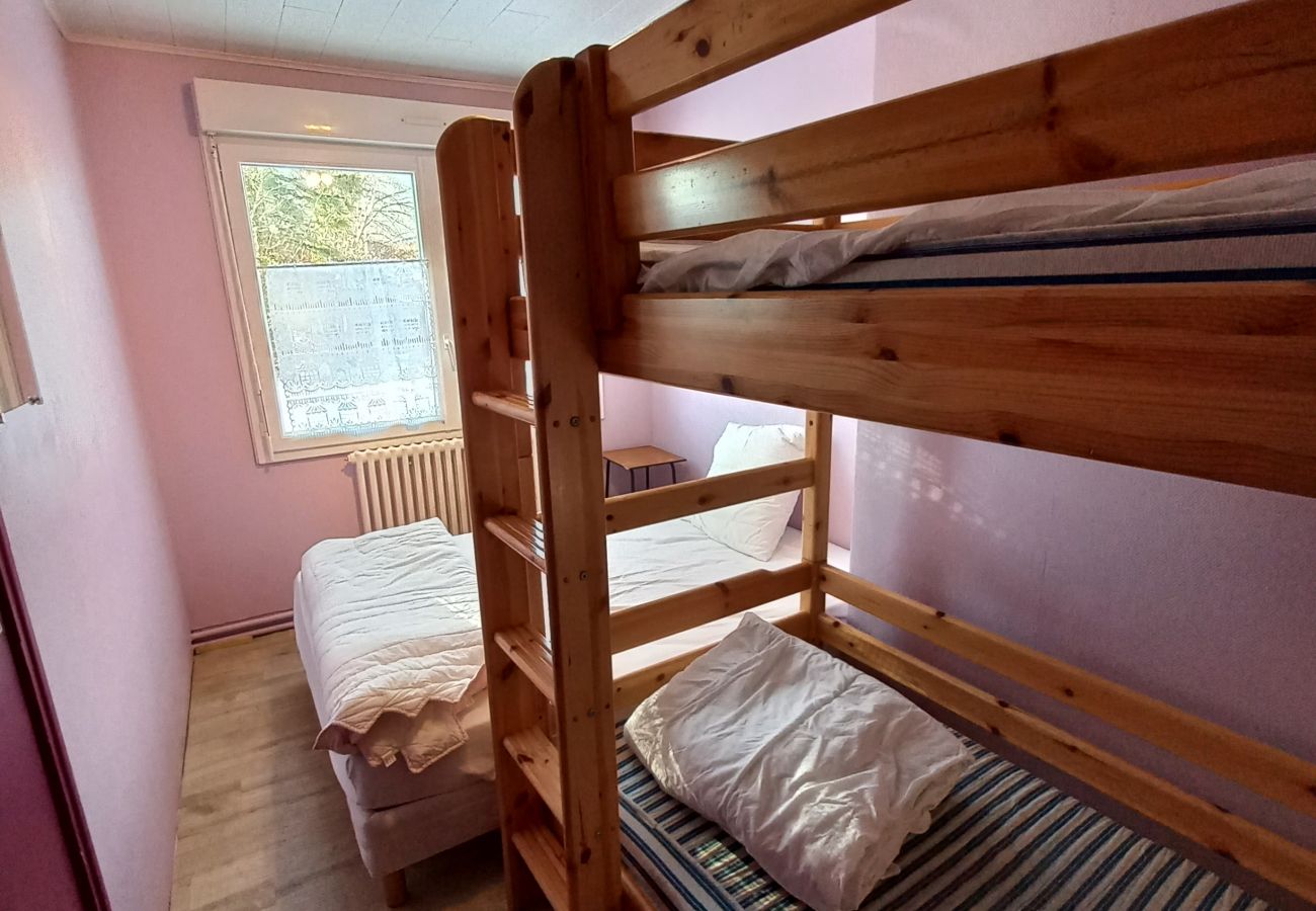 Chalet à Métabief -  METABIEF - Chalets proche pistes 14 Personnes