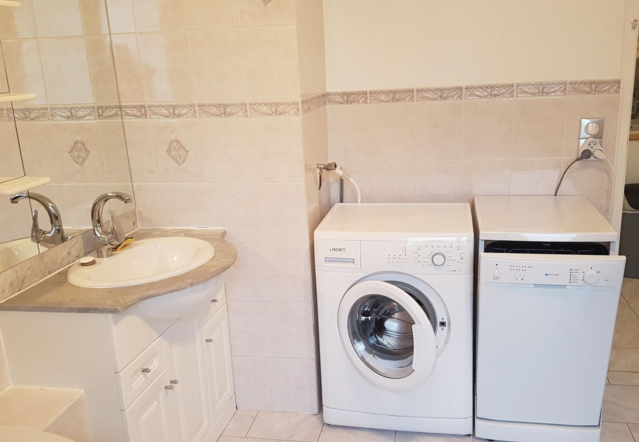 Appartement à Métabief - METABIEF -GENEVRIERS - Bât Les Gentianes Appartement 6 Pers