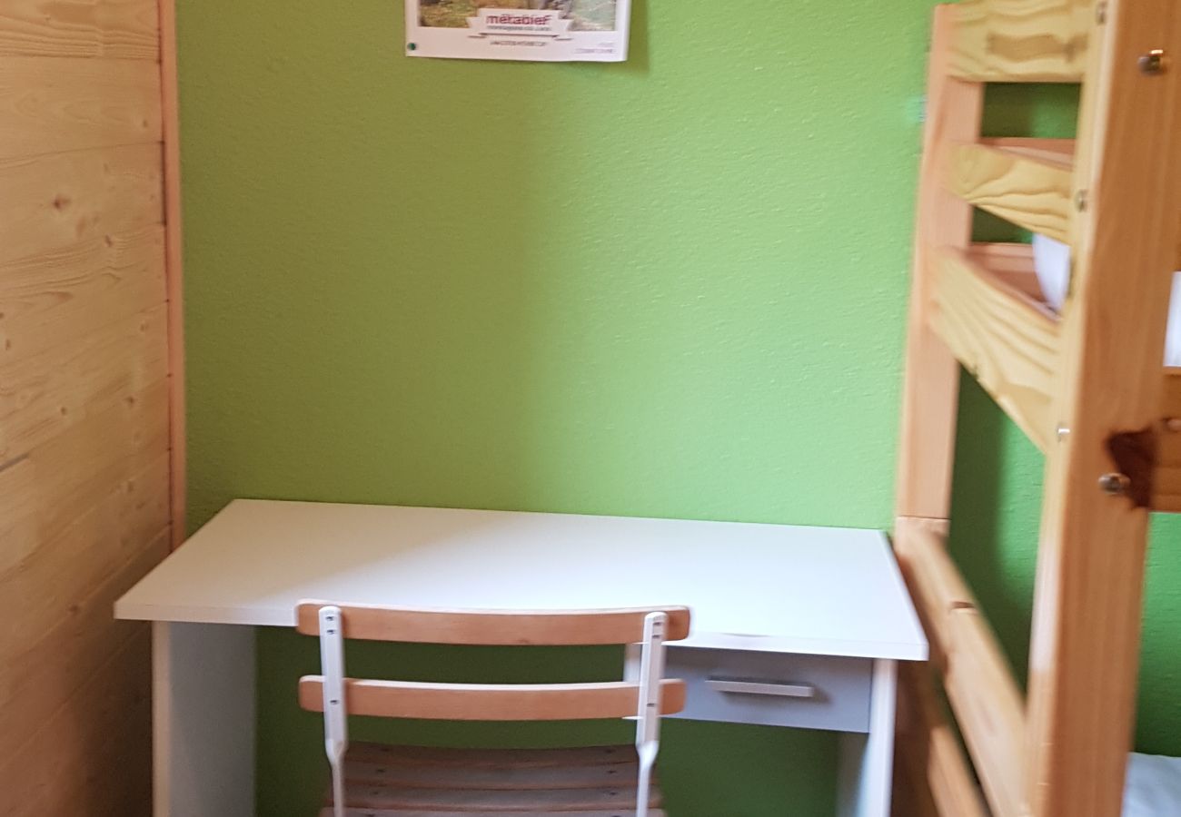 Appartement à Métabief - METABIEF -GENEVRIERS - Bât Les Gentianes Appartement 6 Pers