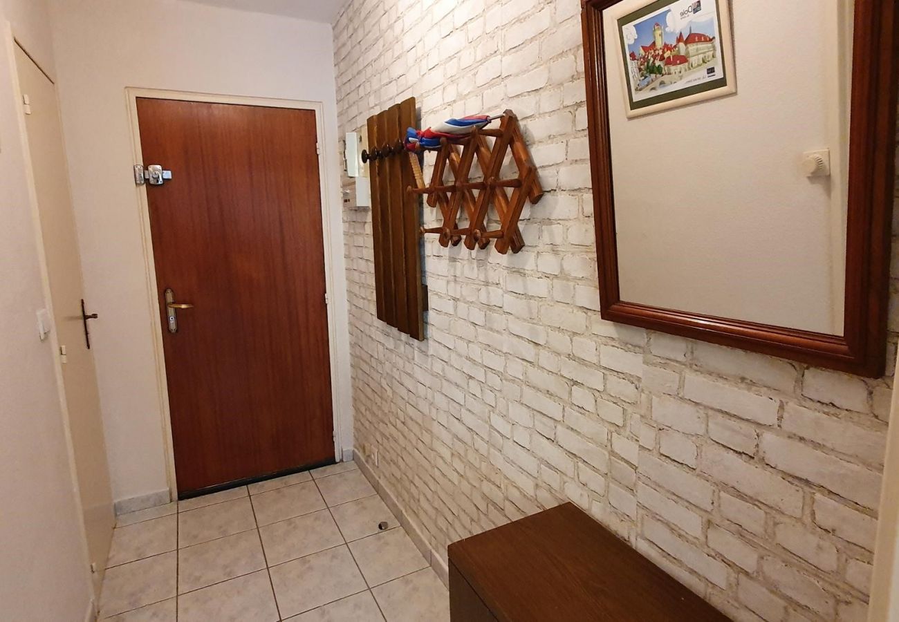 Appartement à Métabief - METABIEF - GENEVRIERS - Bât Les Gentianes 6 Pers