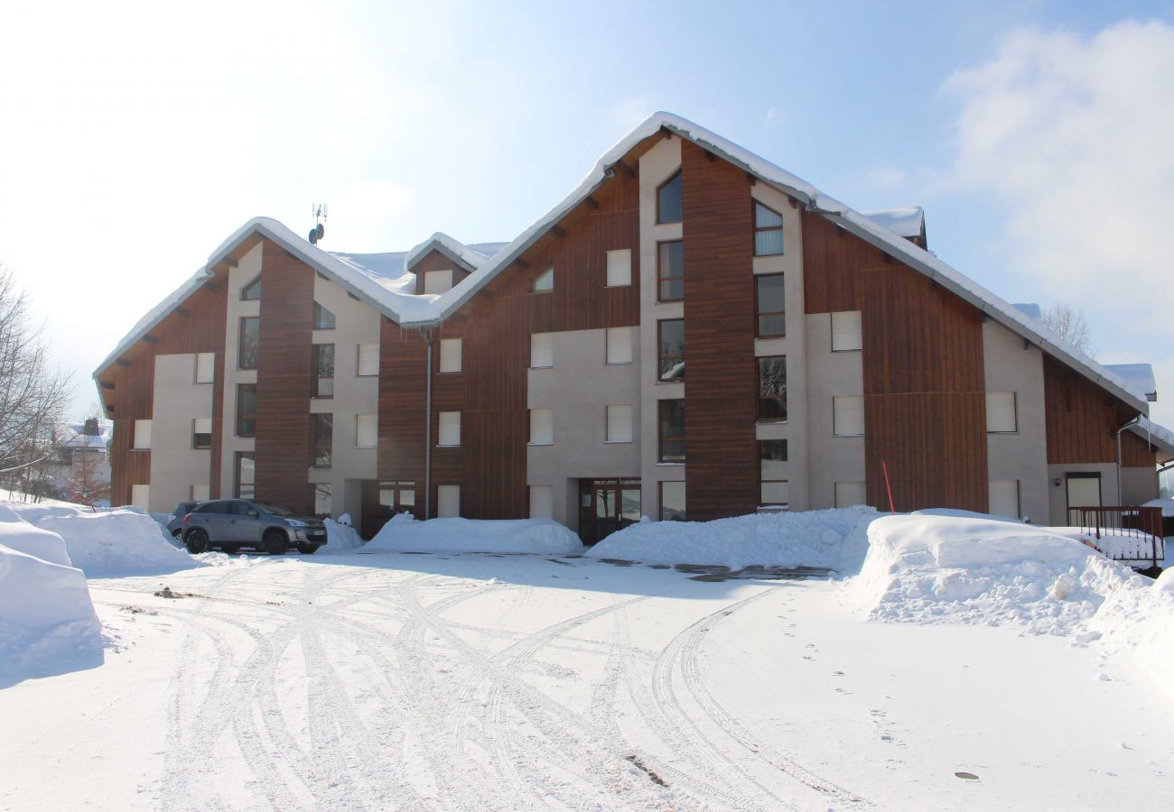 Appartement à Malbuisson - Appartement à Malbuisson avec vue sur lac pour 6 personnes