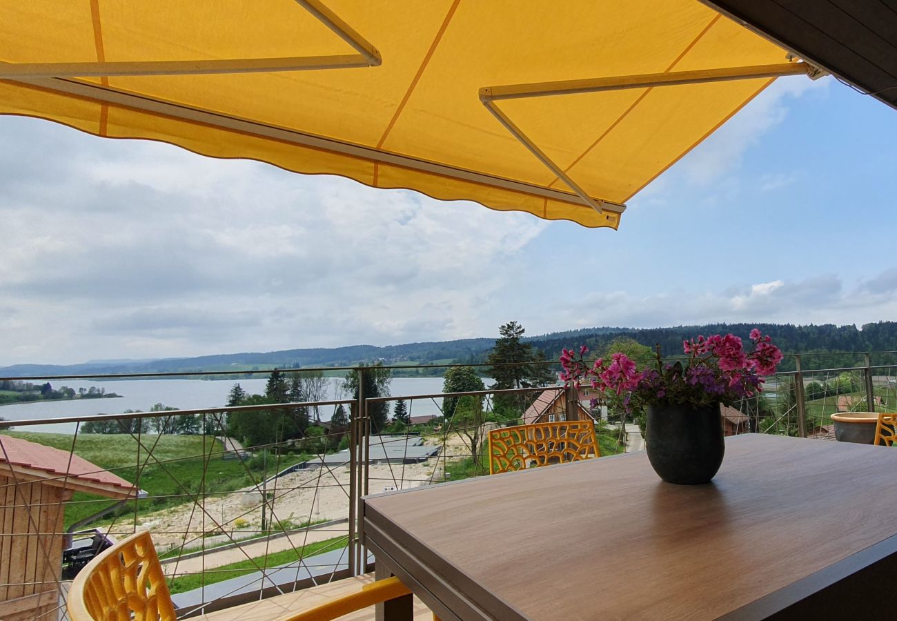 Appartement à Montperreux - Appartement au bout du lac Chaon 8 personnes