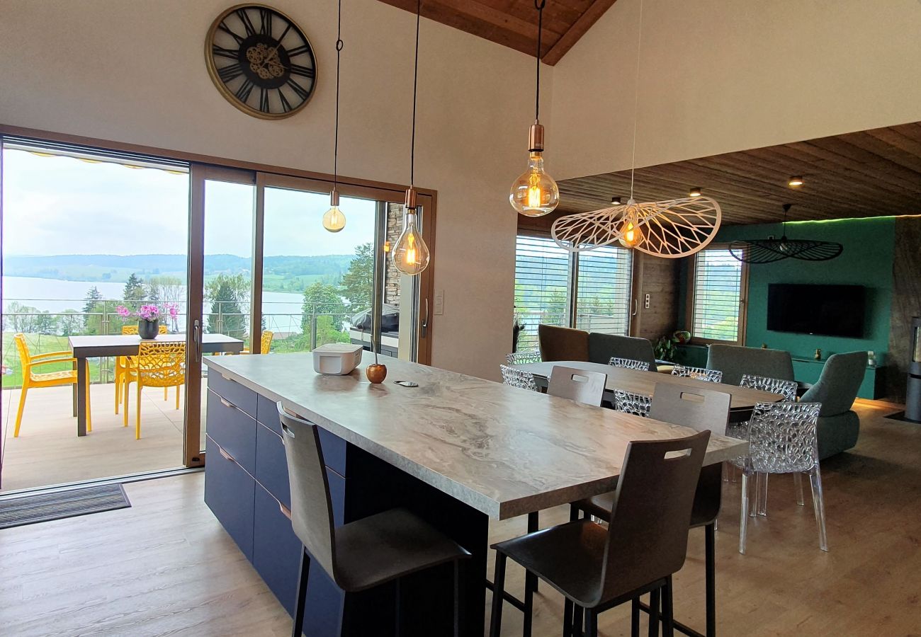 Appartement à Montperreux - Appartement au bout du lac Chaon 8 personnes