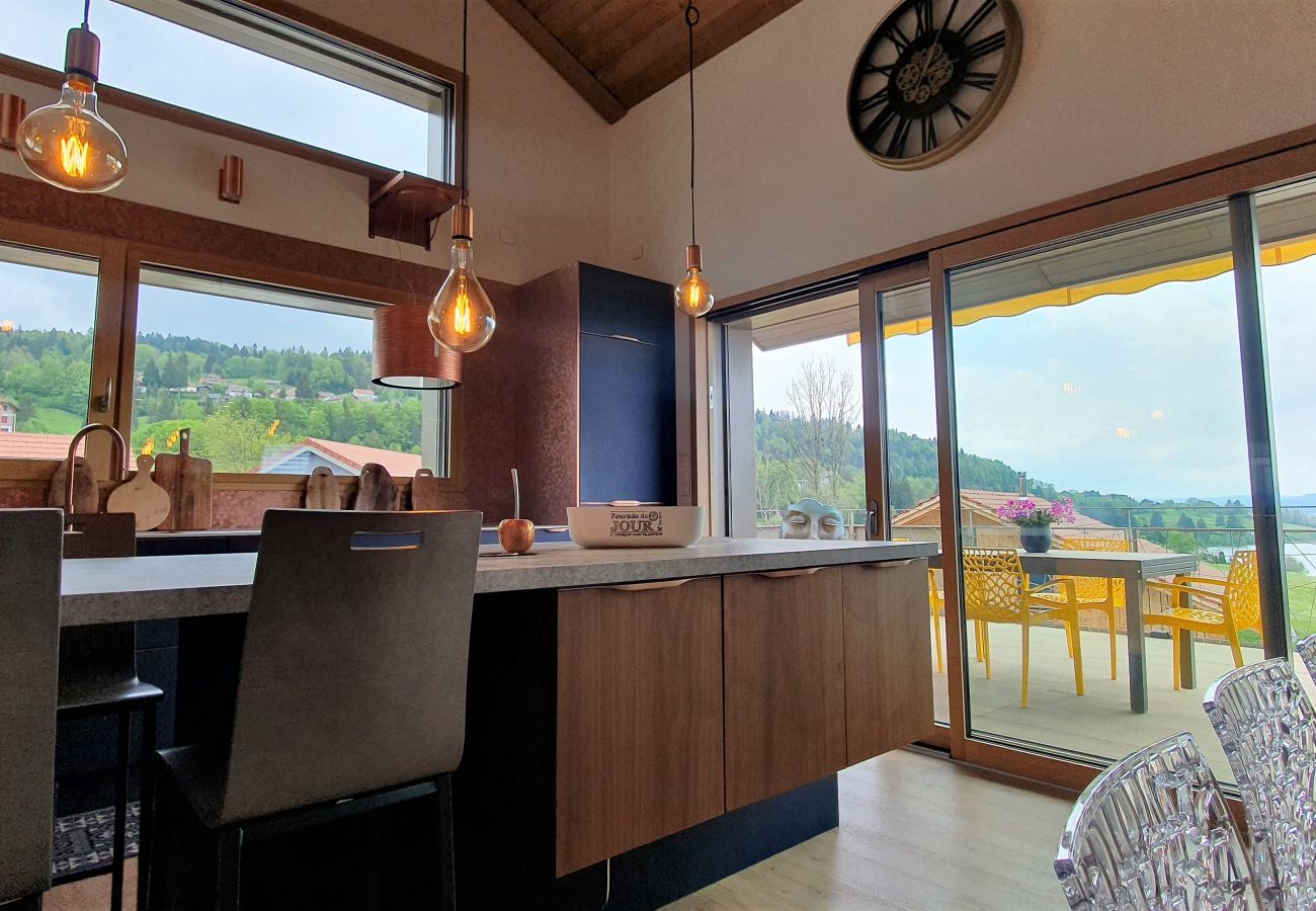 Appartement à Montperreux - Appartement au bout du lac Chaon 8 personnes