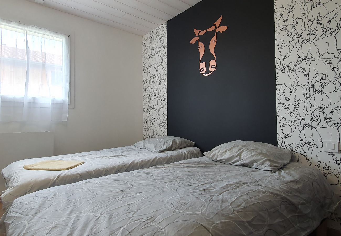 Appartement à Montperreux - Appartement au bout du lac Chaon 6 personnes 