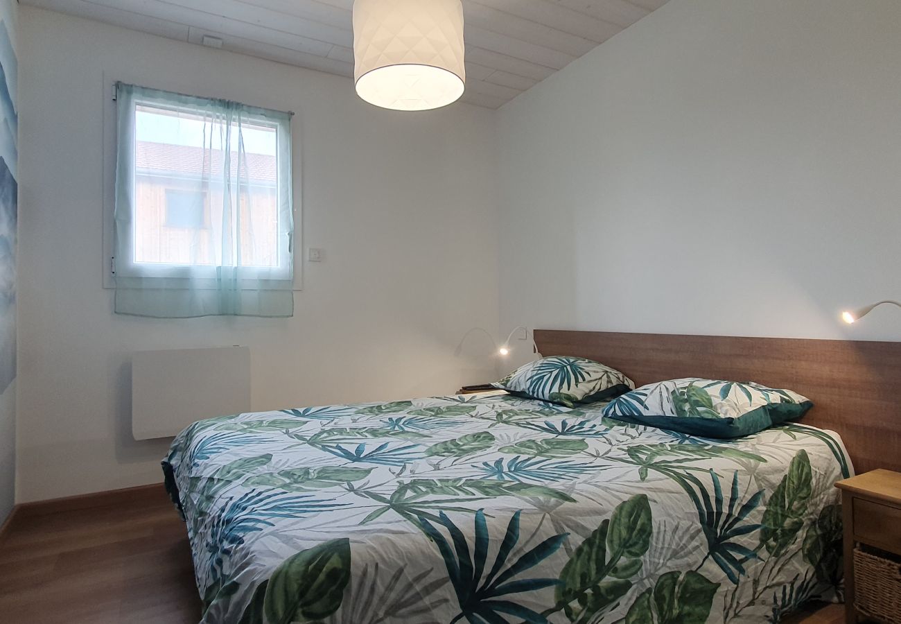 Appartement à Montperreux - Appartement au bout du lac Chaon 6 personnes 
