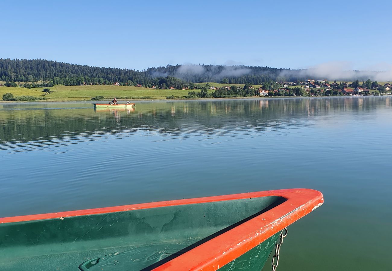 Appartement à Montperreux - Appartement au bout du lac Chaon 6 personnes 