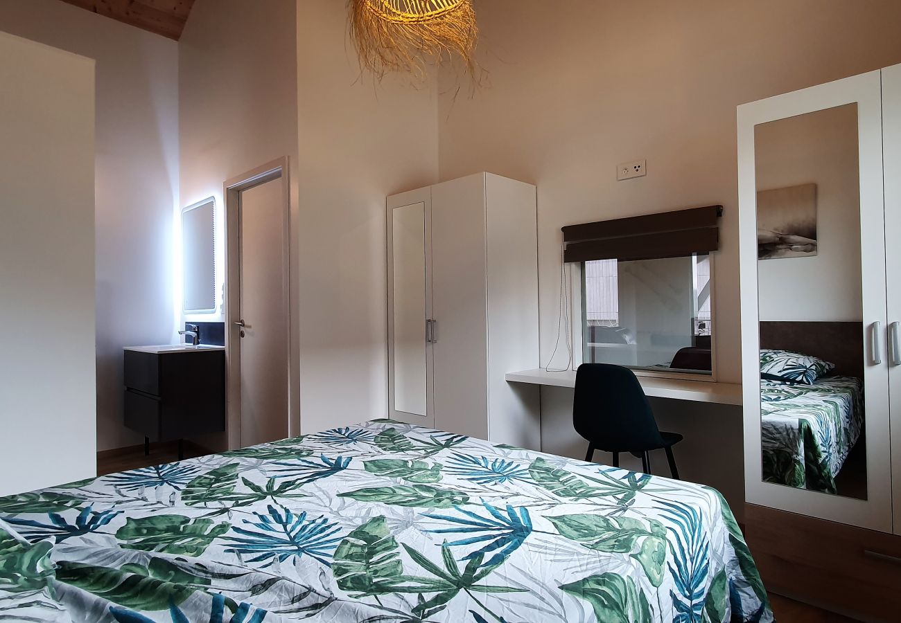 Maison à Montperreux - Maison au bout du lac Chaon 6 personnes 