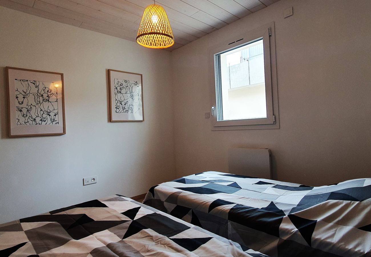 Maison à Montperreux - Maison au bout du lac Chaon 6 personnes 