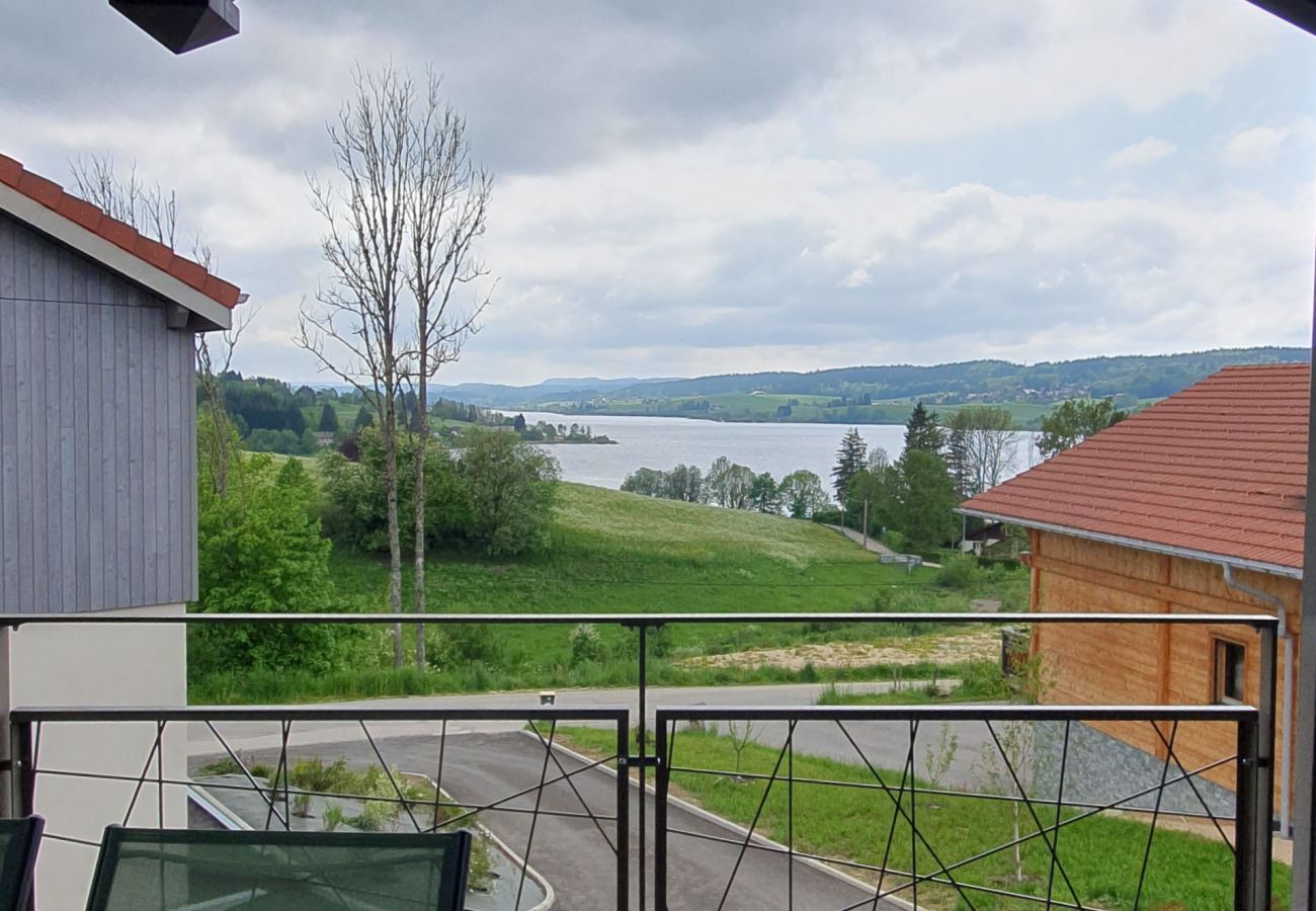 Maison à Montperreux - Maison au bout du lac Chaon 6 personnes 