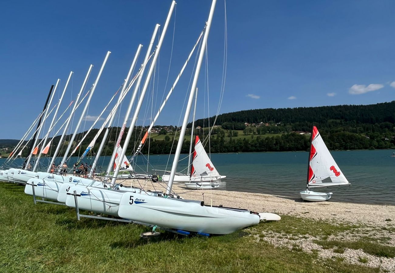 Appartement à Les Grangettes - Bel appartement avec vue pour 4/5 personnes aux Grangettes